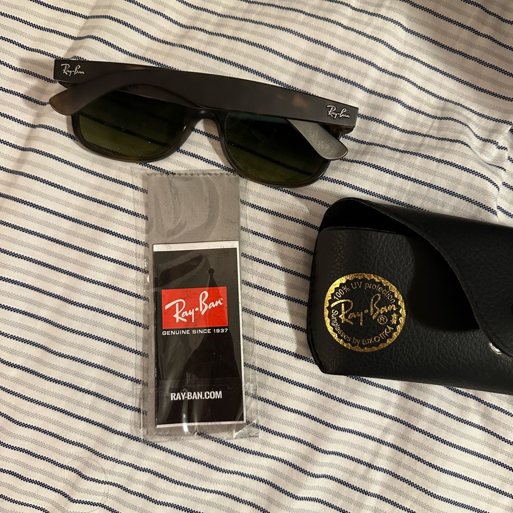 Polarized Ray Bans - Picture 7 of 7